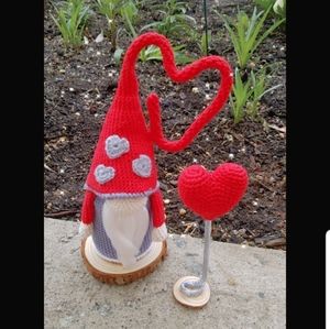 Valentine's day gnome